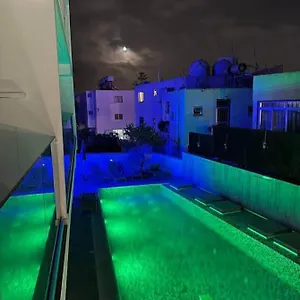 Sunny Blue דירה
